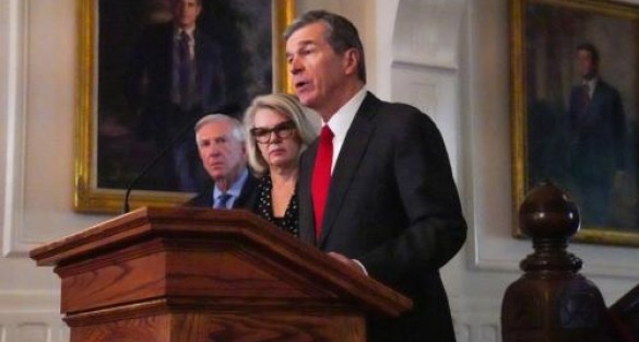 North Carolina Governor Cooper Announces 200 New Jobs as Albemarle Corporation Expands in Mecklenburg County